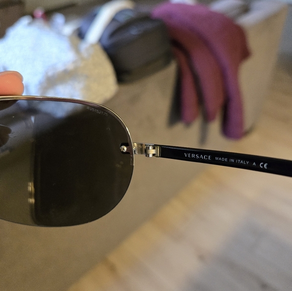Versace aviator sunglasses - Picture 7 of 10